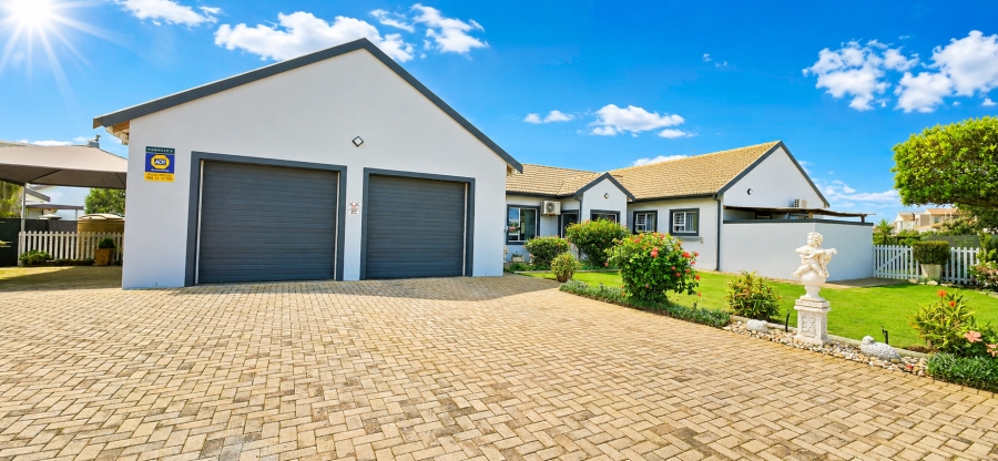 4 Bedroom Property for Sale in Country Club Western Cape